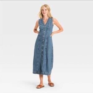 NWT Women's Denim Button-Down Ankle
Dress‎ - Universal Thread Medium Wash 4
